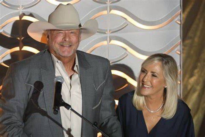 
Alan Jackson Dedicates CMAs Lifetime Achievement Award to Wife Denise: ‘We’ve Survived a Lot’ 
