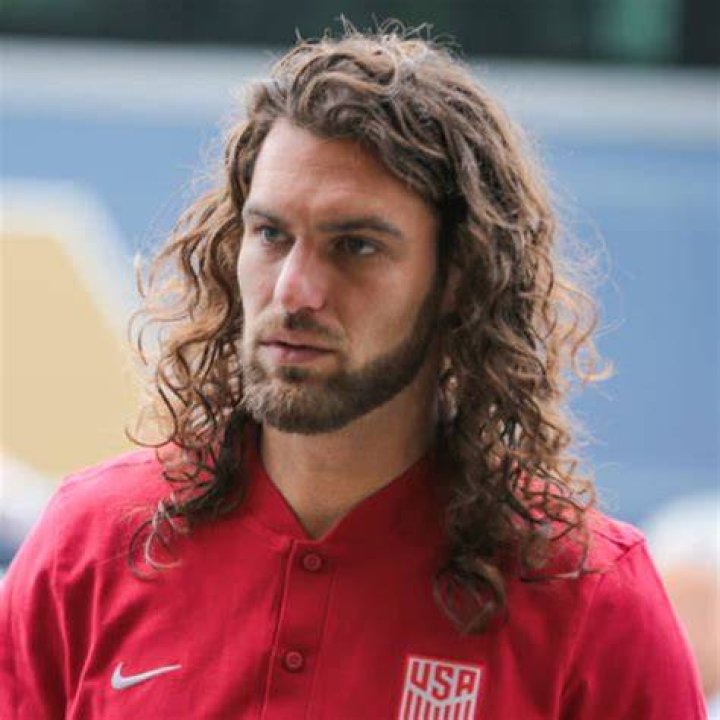 Is Graham Zusi Married? Soccer Player Fiance Turned Into Wife, All About Arba House