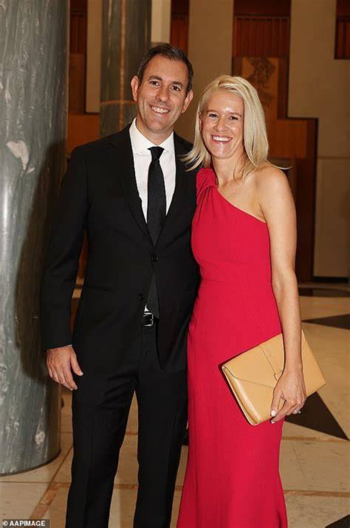 
Is Jim Chalmers Wife A Journalist? Laura Anderson Career And Net Worth In 2022 Explored 