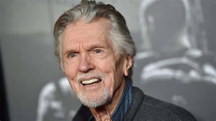 Tom Skerritt Height, Weight, Net Worth, Age, Birthday, Wikipedia, Who, Nationality, Biography