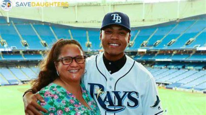 
Who are Tony Bradleys Parents? Tony Bradley Biography, Parents Name, Nationality and More 